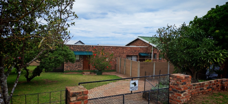 3 Bedroom Property for Sale in Dana Bay Western Cape